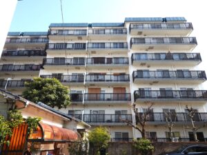 秀和大山レジデンス 外観
