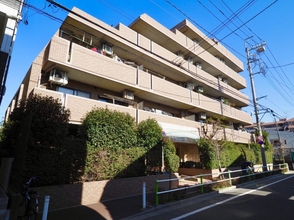 ライオンズマンション西高島平溝下公園弐番館 共用部分